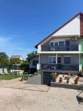 Apartments in Gyenesdias Balaton 18806